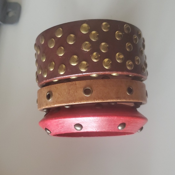 Studded Solid Wood Bangle Bracelet Set Of 3 - Picture 1 of 3